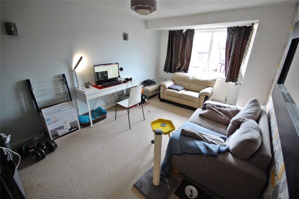 Farnham Close, Newton Hall, Durham, DH1 5FL