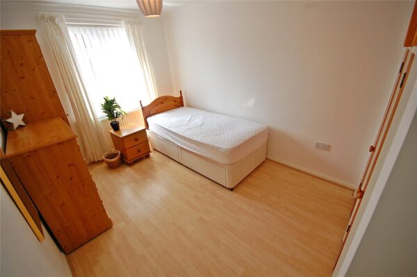 Farnham Close, Newton Hall, Durham, Durham, DH1 5FL