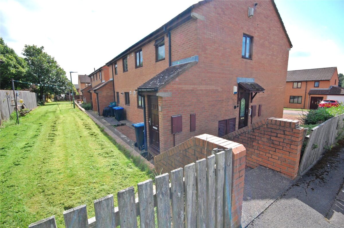 Farnham Close, Newton Hall, Durham, Durham, DH1 5FL