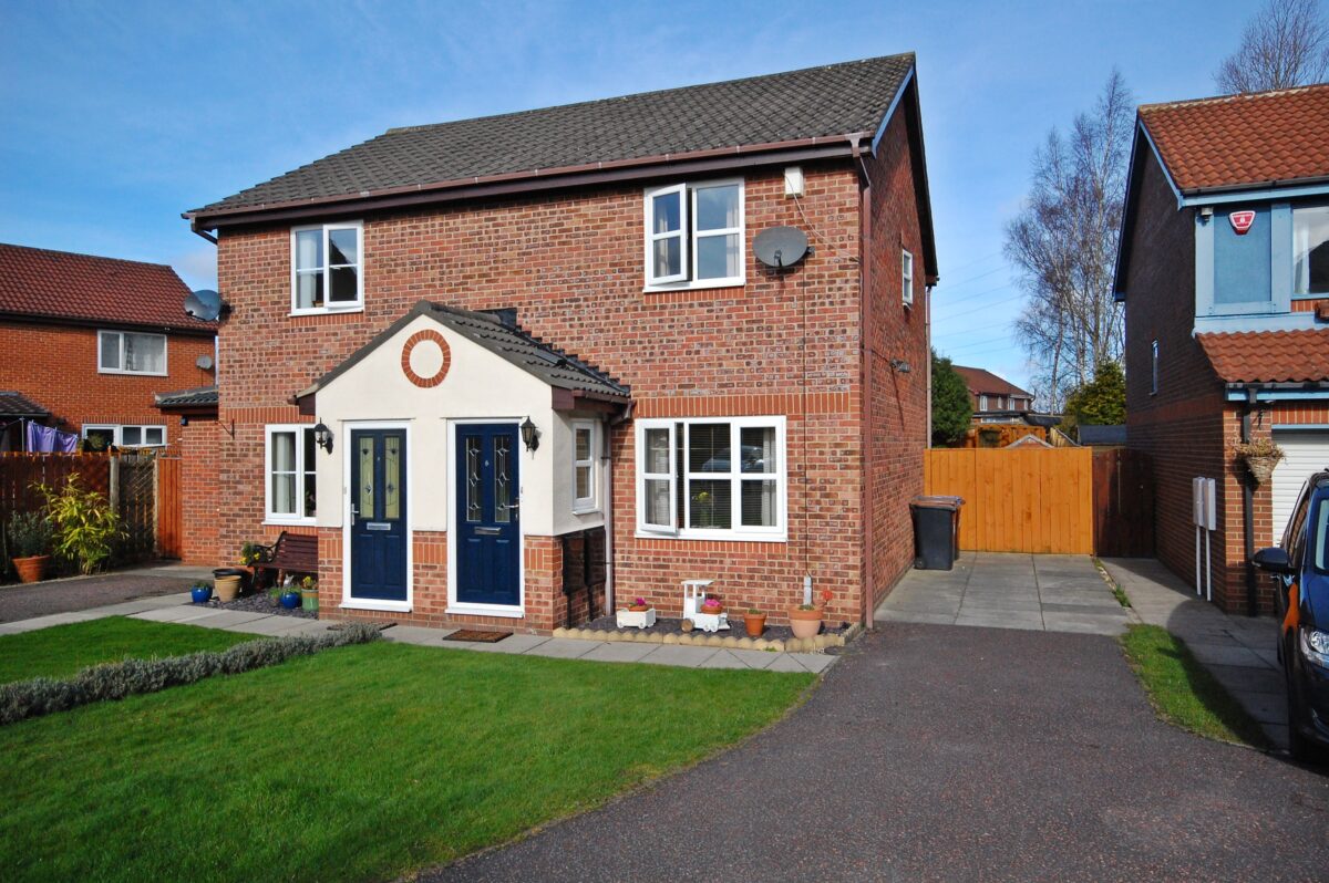 Augustine Close, Framwellgate Moor, Durham, DH1 5FE