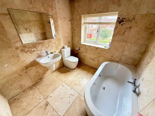 Bridgemere Drive, Framwellgate Moor, Durham, DH1 5FG