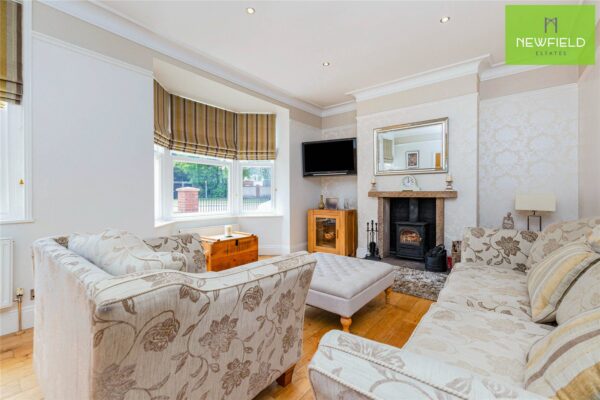 Moor End Terrace, Belmont, Durham, DH1 1BJ