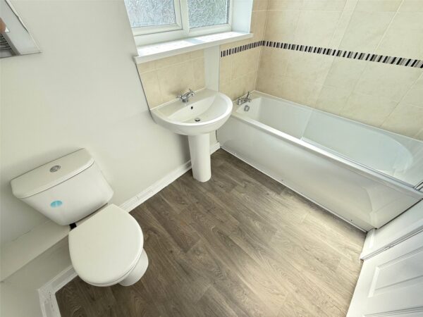 Swinside Drive, Carrville, Durham, DH1 1AF