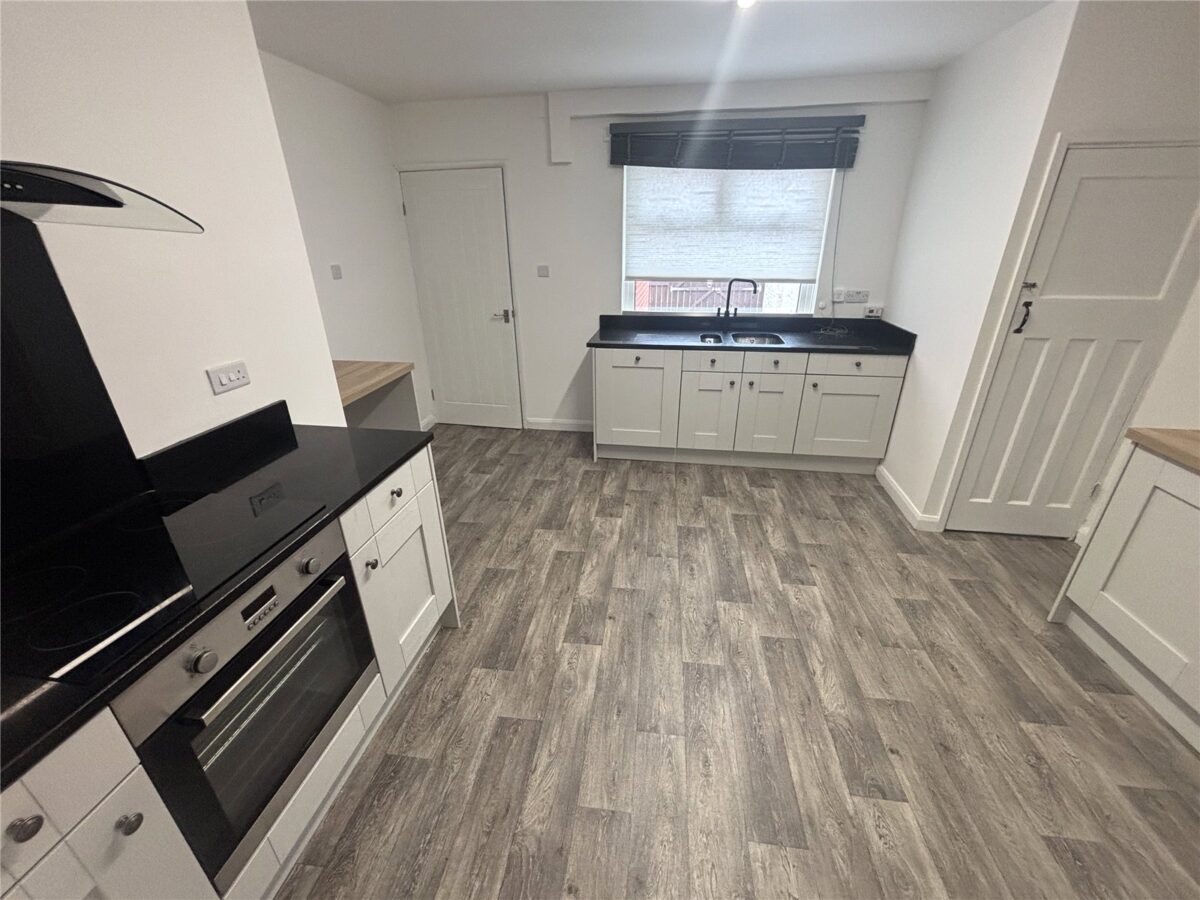 Front Street, Framwellgate Moor, Durham, DH1 5EJ