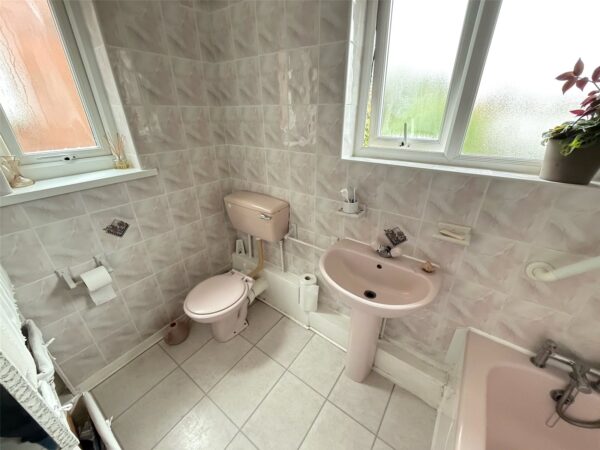 Ghyll Field Road, Framwellgate Moor, Durham, DH1 5HT