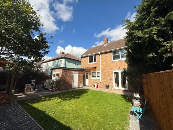 St Aidans Avenue, Framwellgate Moor, Durham, DH1 5BA