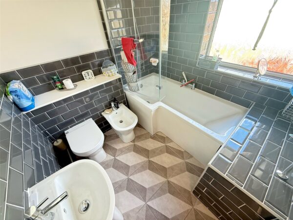 St Aidans Avenue, Framwellgate Moor, Durham, DH1 5BA