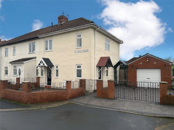 St Aidans Avenue, Framwellgate Moor, Durham, DH1 5BB