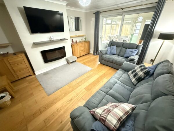 St Aidans Avenue, Framwellgate Moor, Durham, DH1 5BB