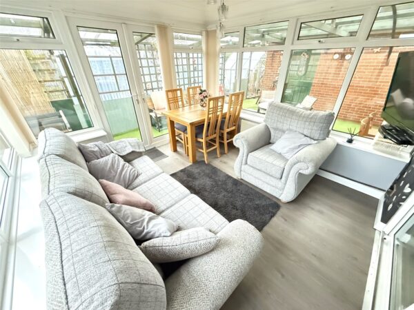 St Aidans Avenue, Framwellgate Moor, Durham, DH1 5BB