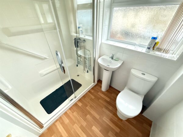 St Aidans Avenue, Framwellgate Moor, Durham, DH1 5BB