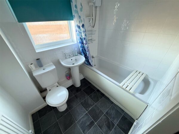 Farnham Close, Newton Hall, Durham, DH1 5FL