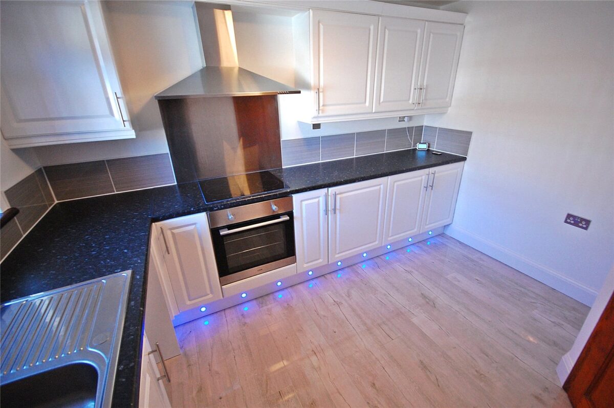 Farnham Close, Newton Hall, Durham, DH1 5FL