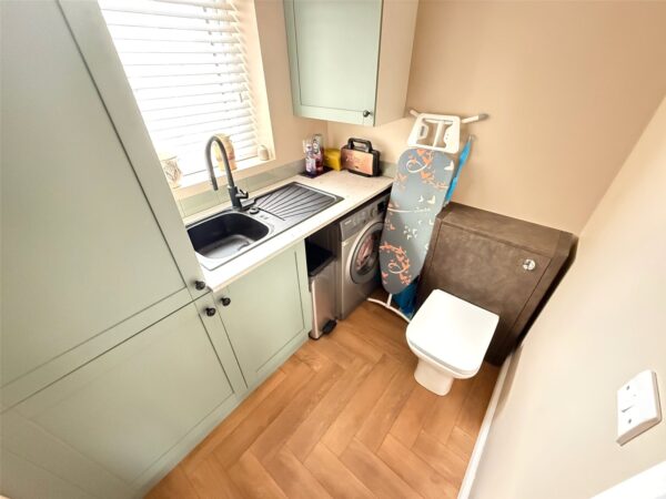 York Crescent, Newton Hall, Durham, DH1 5PT